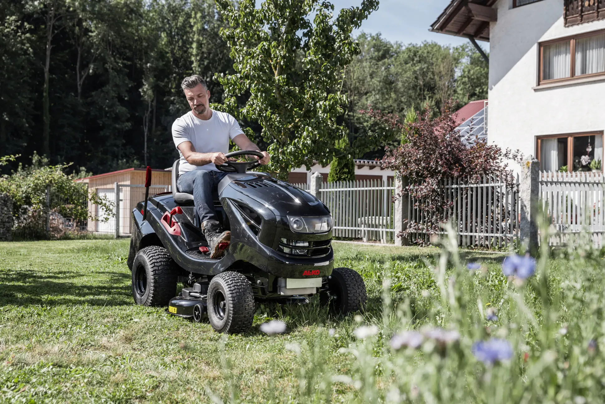 AL-KO Rasentraktor Al-Ko Easy 15-93.2 HD-A 7,7 kW, 93 cm Schnittbreite
