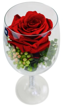 Arrangement Langzeitrose "Long Life", rot im Weinglas mit Deko
