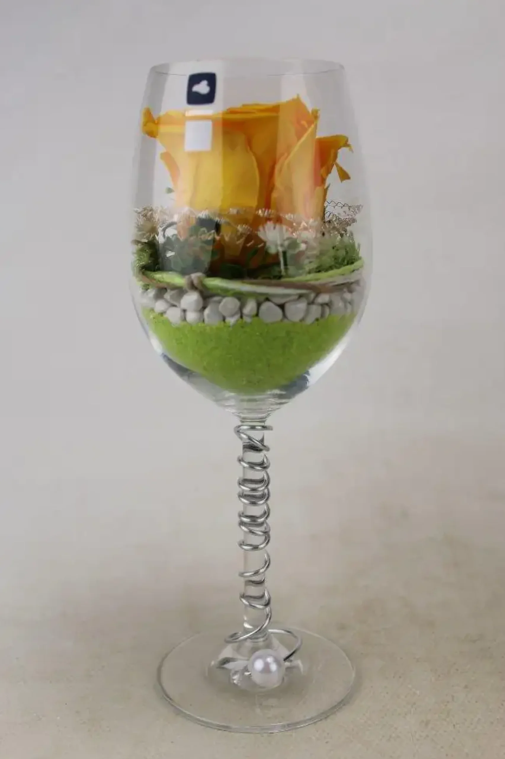 Arrangement Weinglas Leonardo Long Life Rose Gelb