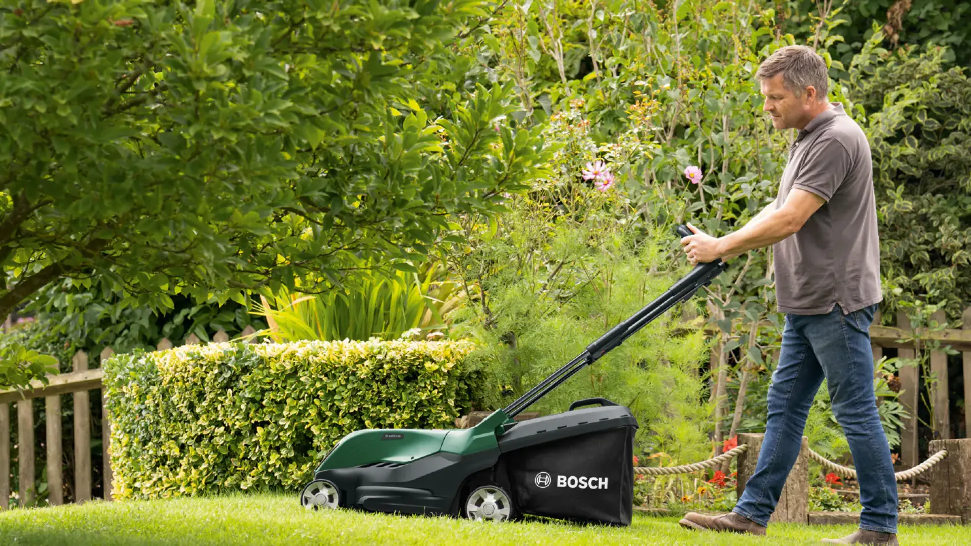 Bosch Akku-Rasenmäher AdvancedRotak 36 V 44 cm Schnittbreite inkl. Akku & Ladegerät