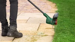 Bosch Akku-Rasentrimmer EasyGrassCut 18V-230 inkl. Akku & Ladegerät 23 cm Schnittkreis