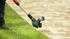 Bosch Akku-Rasentrimmer UniversalGrassCut 18V-26 Solo 26 cm Schnittkreis