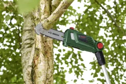 Bosch Akku-Teleskop-Hochentaster UniversalChainPole 18 Solo inkl. Kettensägenöl & Sägekette