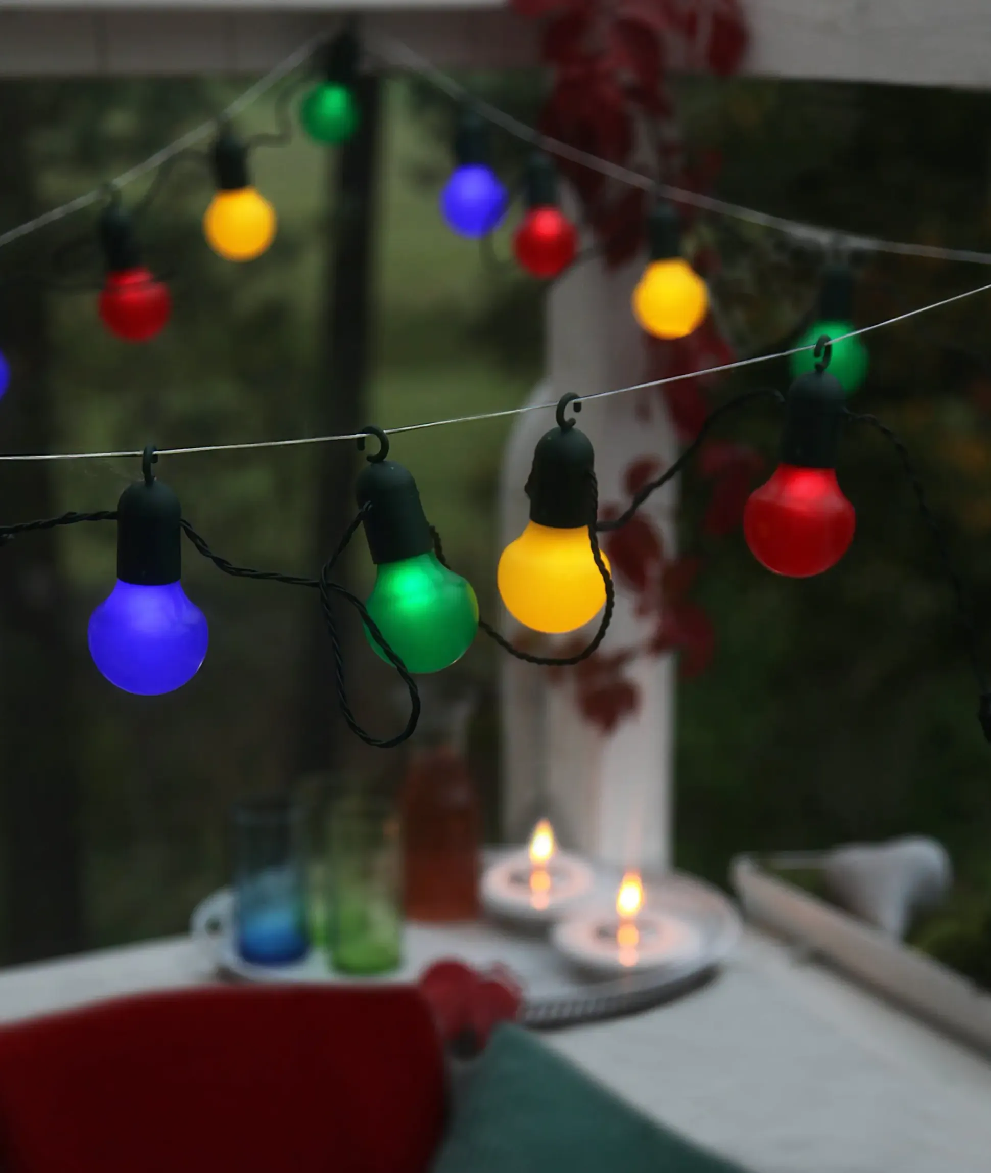 Eglo LED Lichterkette außen 5,7 m bunt Frosolone