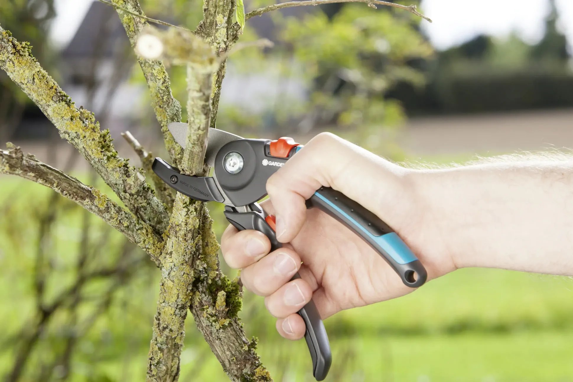 Gardena Gartenschere A/M bis zu Ø 23 mm Schnittstärke