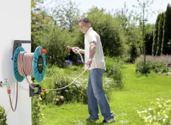 Gardena Wandschlauchhalter Classic mit Schlauchführungsrolle