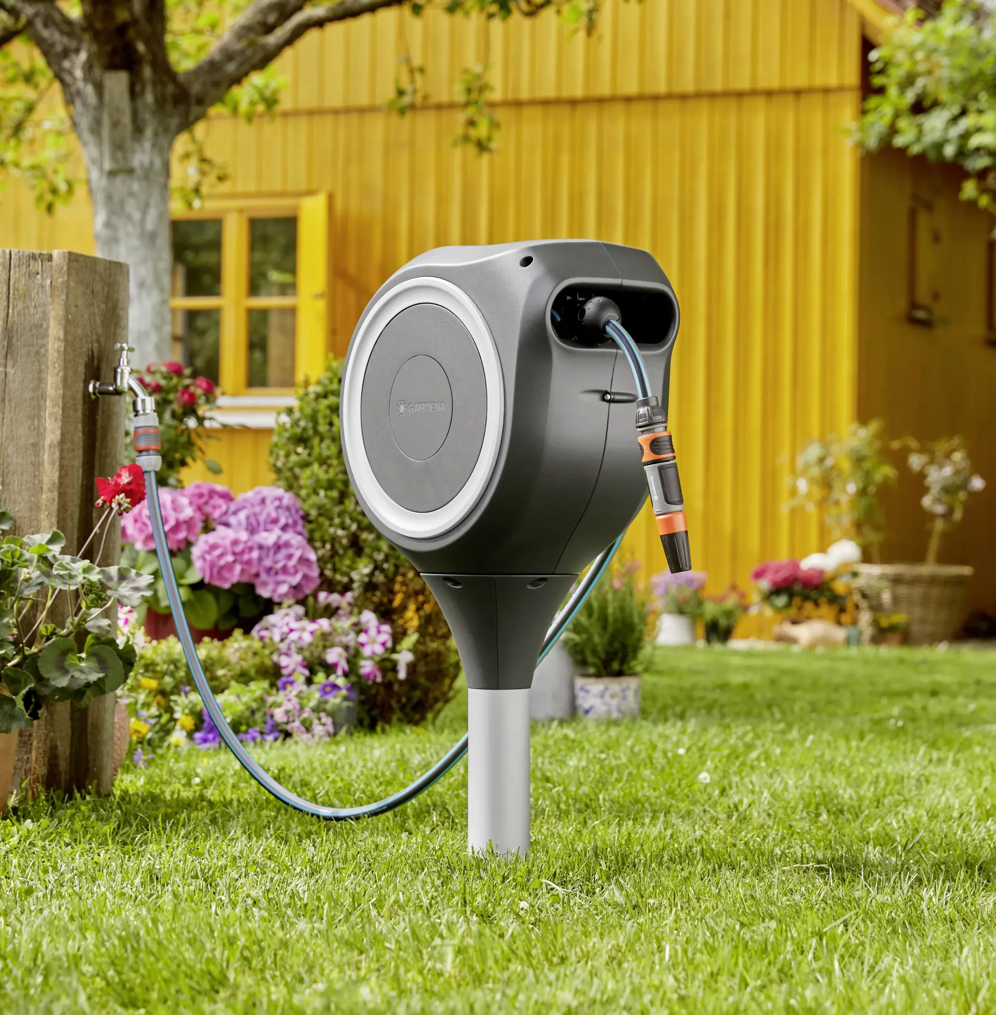 Garten Schlauchbox RollUp S mit 15 m Gardena Schlauch