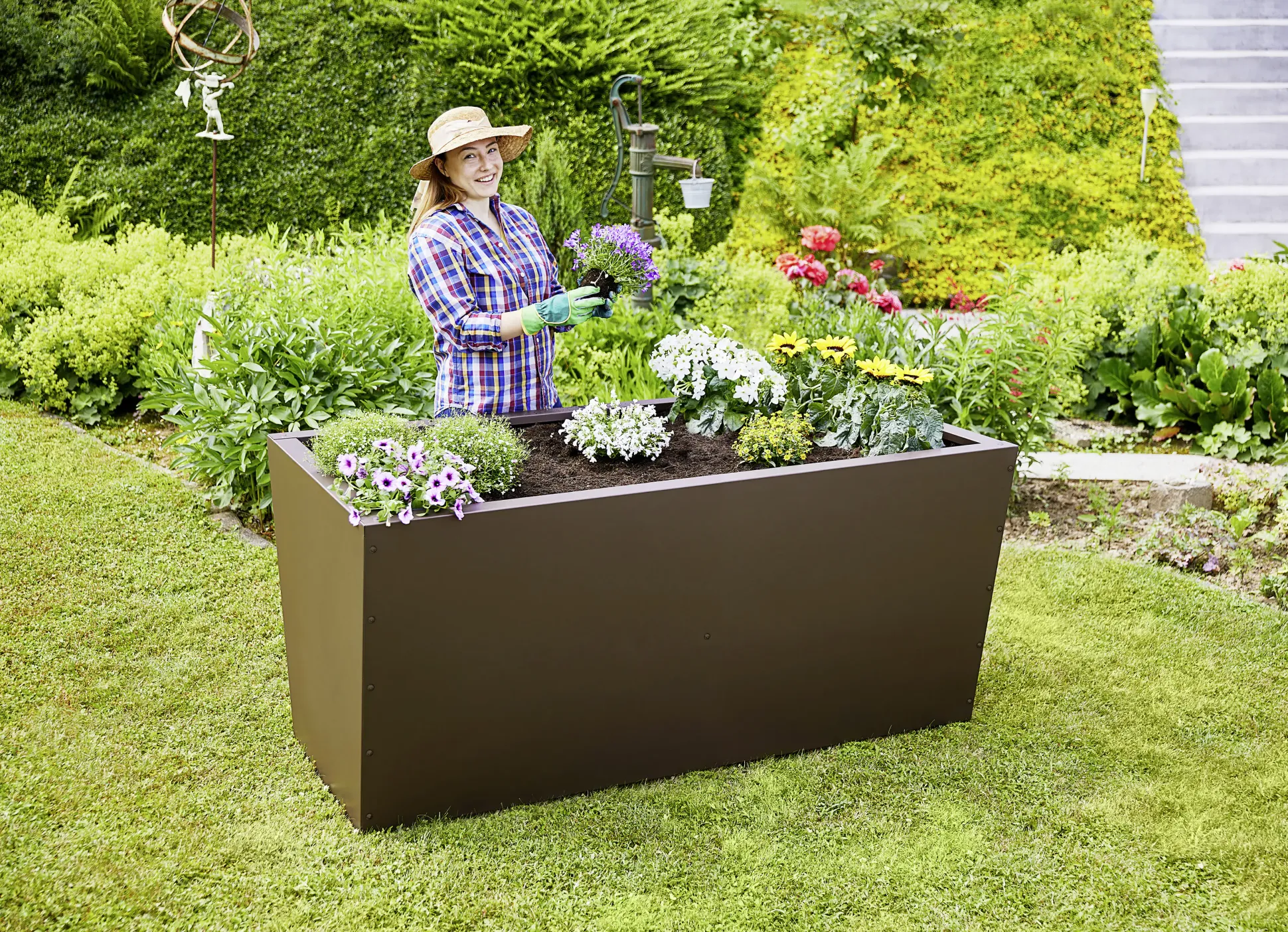 Gutta Hochbeet Valenta 150 150 x 90 x 80 cm, Rost Matt