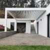 Lamellen Terrassenüberdachung 400 x 400,3 x 266 cm weiß