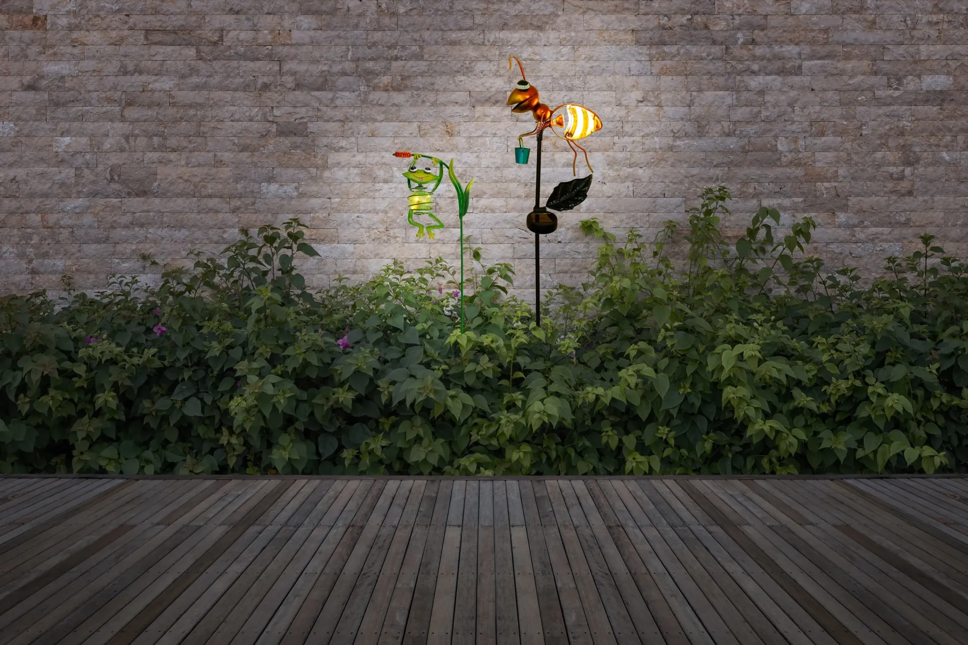 Light & More LED Solar-Erdspieß Ameise