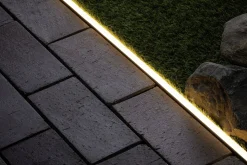 Paulmann Plug & Shine Stripe Smooth Outdoor 2 m schwarz dimmbar