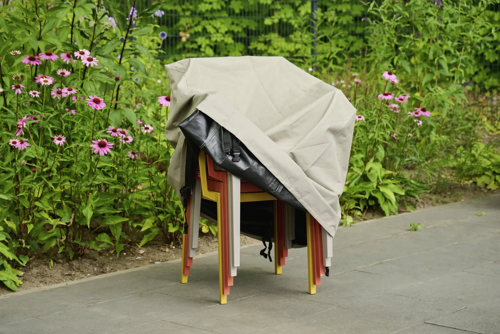 Siena Garden Schutzhülle Stapelstuhl Plus 67 x 67 cm beige