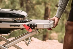Weber Gasgrill Traveler Grillfläche: 63 x 34 cm